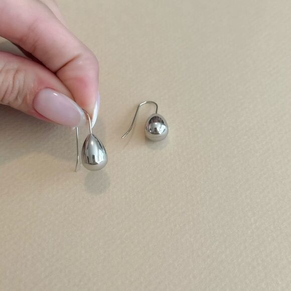 Silver Teardrop Earrings M1210 - Picture 3 of 4